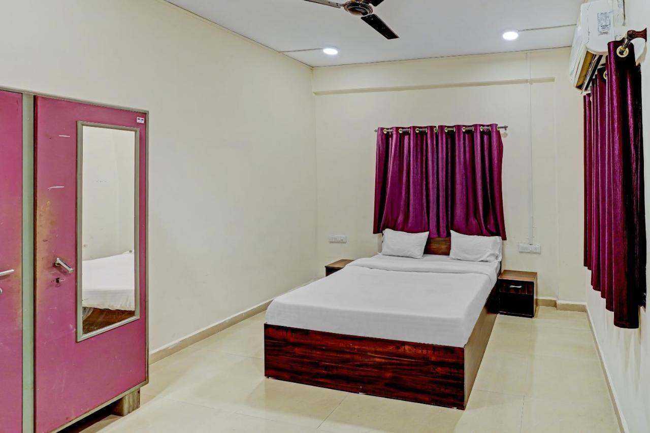 Amba Executive An Apartment Hotel Mundhva Εξωτερικό φωτογραφία
