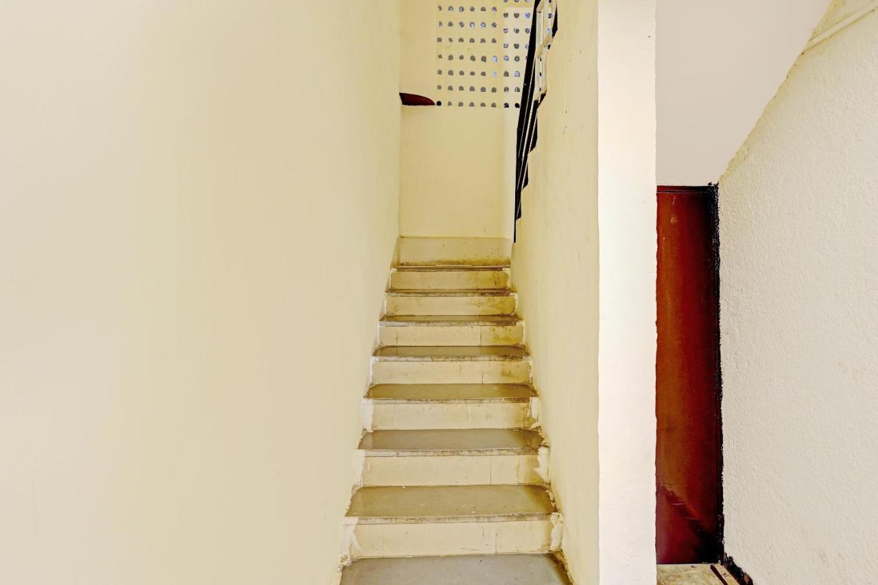 Amba Executive An Apartment Hotel Mundhva Εξωτερικό φωτογραφία