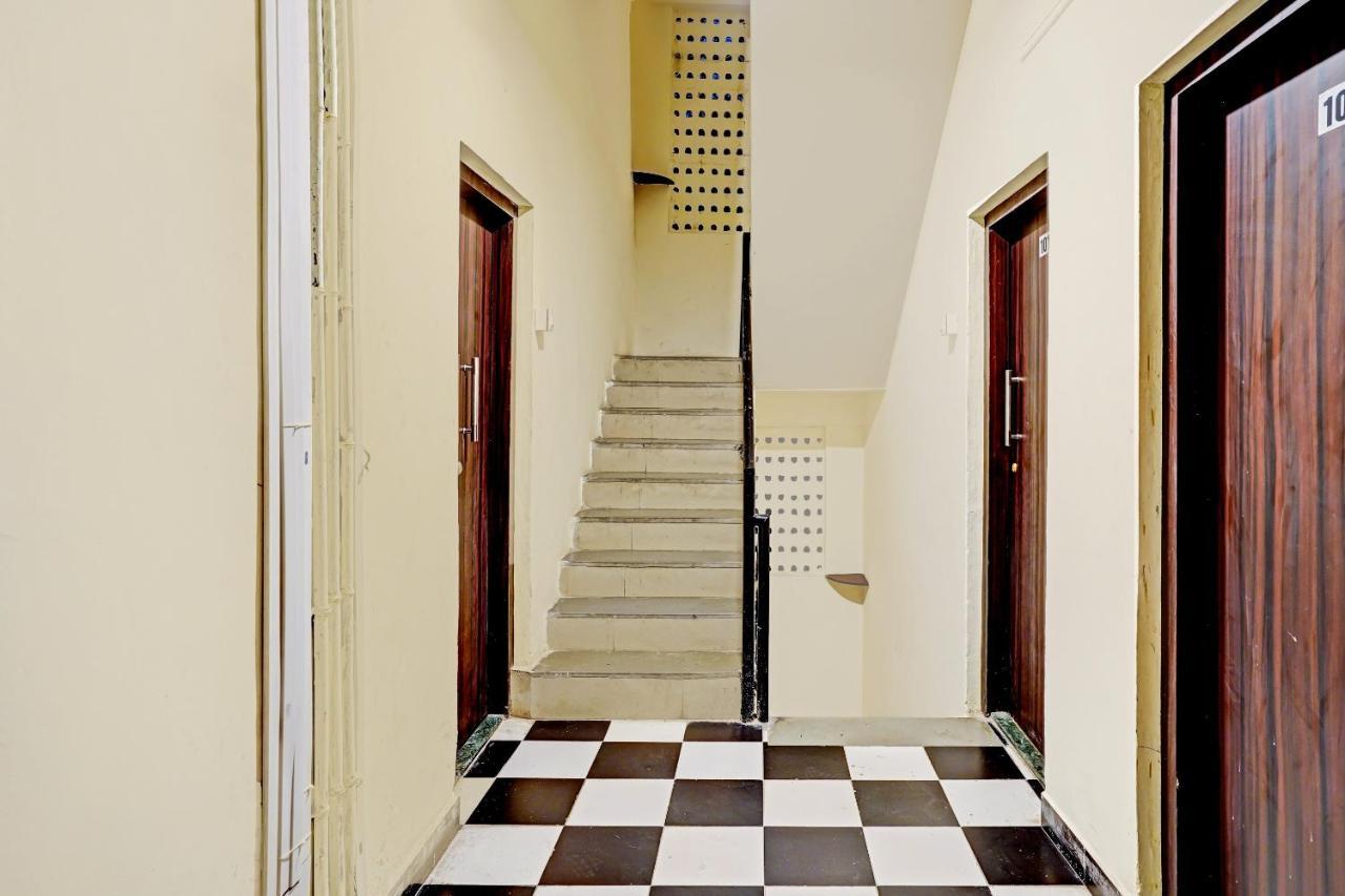 Amba Executive An Apartment Hotel Mundhva Εξωτερικό φωτογραφία